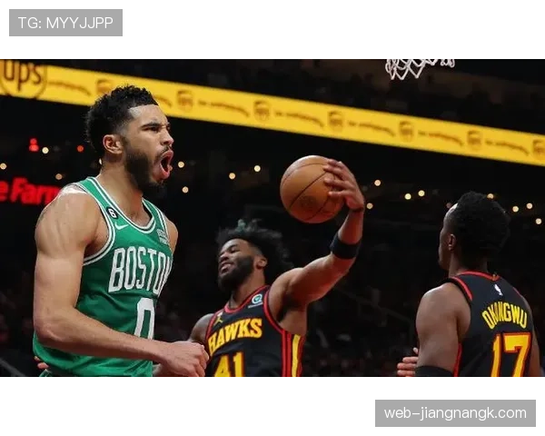 班·西蒙斯挡拆造位，较上季带动转化率回升